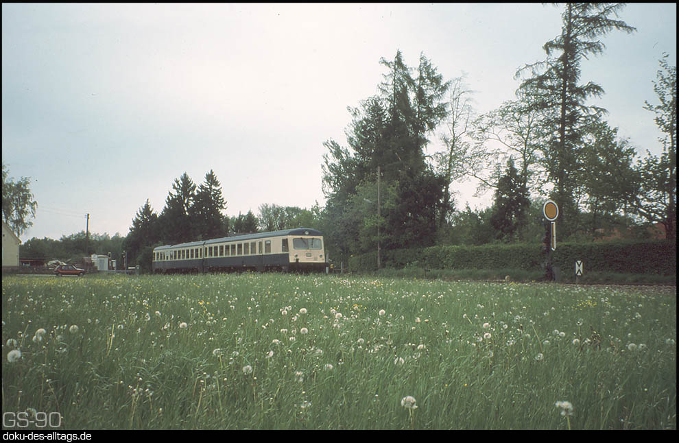 Strecken und Bahnhöfe